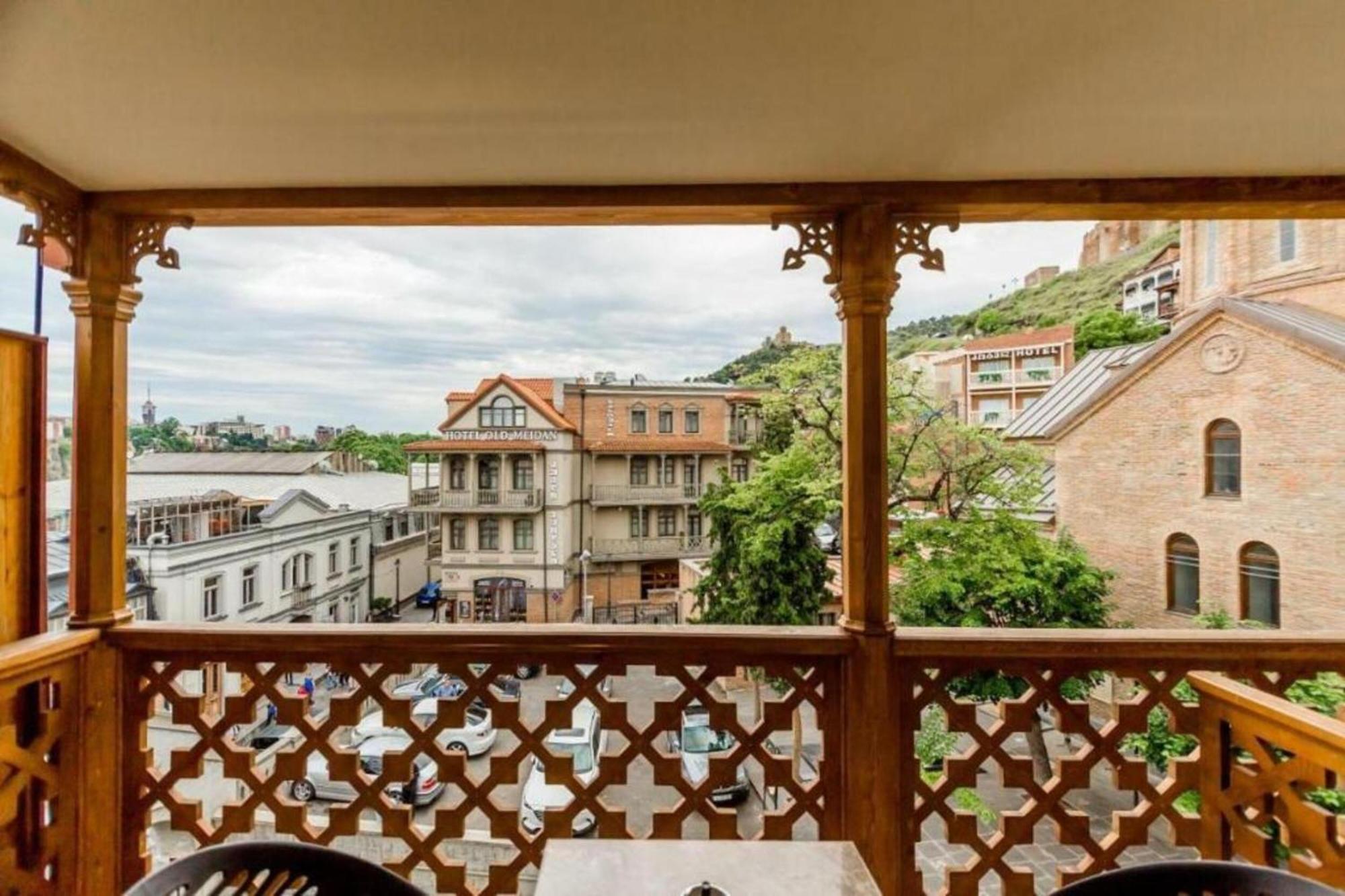 Rasta Maidan Hotel Tbilisi Exterior photo